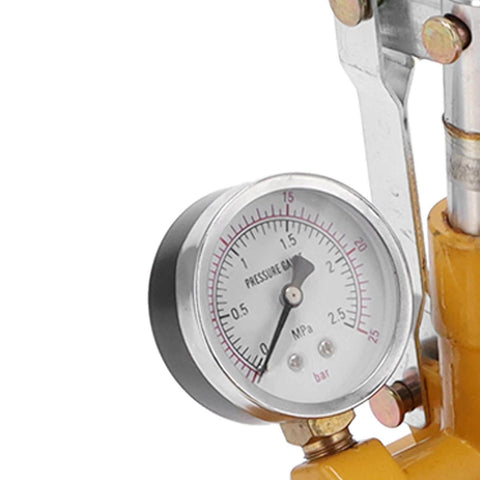 Close-up of gauge on 362 PSI Pressure Test Pump, Hydraulic Manual Water Pressure Tester Kit, Hydraulic Pump with Gauge, 25KG Hydrostatic Test Pump for Pipeline.