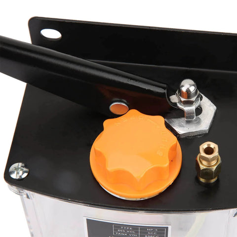 Close-up of Left Hand Operated Workhorse 5L Manual Lubricating Pump with 650cc Capacity 4mm Oil Outlet, ergonomic handle visible