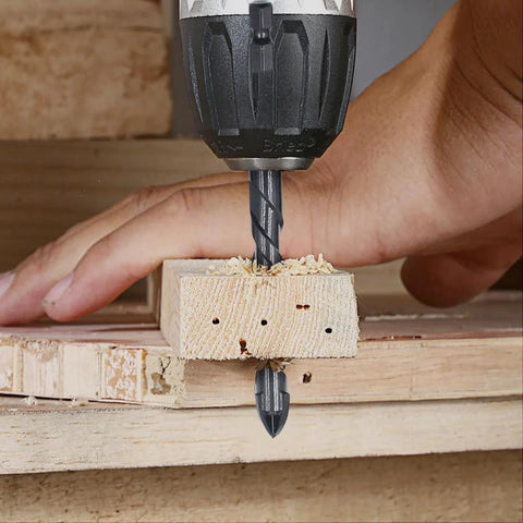 Using Magnetic Screwdriver Drill Bit Set 7 Piece Anti Slip Alloy Steel for wood drilling