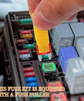 Using fuse puller from 120 Piece Mini Fuse Kit for Cars and More Auto Fuse Set with 12 Of Each Rating From 2A to 35A in car