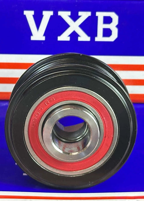 24106704 Motor Generator Belt Pulley 5PK for GM Belt Single Wheel on a blue VXB background.