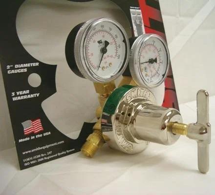 Oxygen Cylinder Regulator With CGA 540 Inlet And 9/16-18RH B Outlet showing dual gauges and brass fittings.