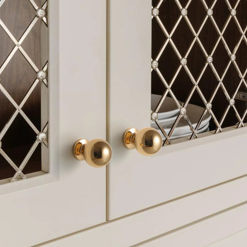 Modern 5 Pack Round Polished Brass Kitchen Drawer Knobs Bright Gold Cabinet Pulls For Cupboard Doors installed on cabinet