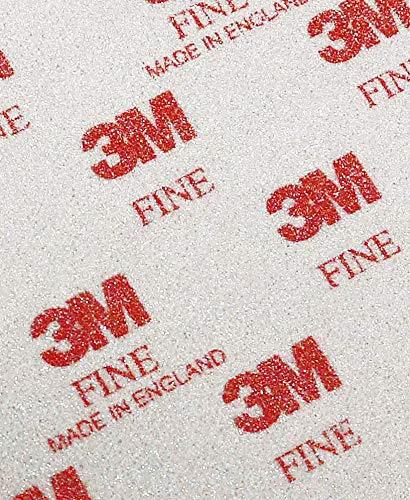 Close-up of Softback Sanding Sponges 4.5 By 5.5 Inch Flexible Foam Wet Dry Fine Grit 20 Pack with 3M logo and fine grit texture