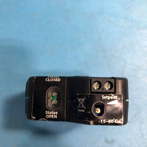175A Split Core Current Sensor With Adjustable Output For Belt Loss Detection And Mechanical Fault Monitoring Plug And Play Easy Install Normally Open Contact H608 Model For Industrial Equipment, showing side view with status indicators.