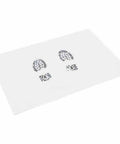 Clear sticky mat with shoe prints for cleanrooms, 60x90 cm, anti-dust, antibacterial adhesive mat for laboratories and hospitals.