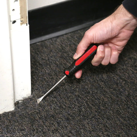 Heavy Duty Tack Lifter For Carpet Tacks And Small Nails With Chrome Vanadium Steel Shank And Rust Plating in use on carpet