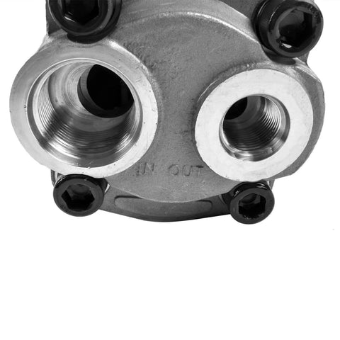 Close-up of ✝️ Hydraulic Pump 67120-U3500-71 Replacement for Toyota Forklift 8 Series inlet and outlet ports