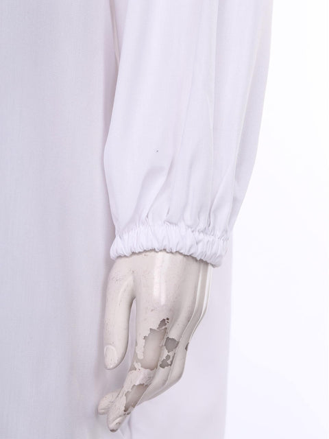 Close-up of sleeve on Unisex Lab Coat For Work In Cleanrooms Durable 100 Polyester White XX Large With Hatless Or Hooded Style by iiniim