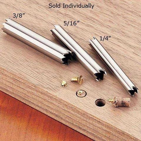 Woodriver Single Screw Extractor 1/4 inch with additional sizes shown on a wooden surface