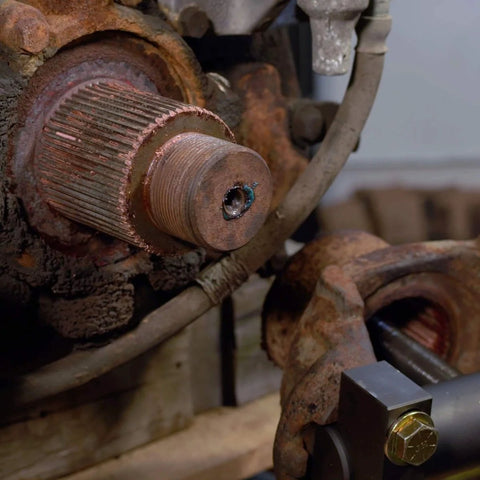 Heavy Duty Yoke Puller For Class 6 To 8 Trucks And Semi Trailers Safely Yank Yokes From Driveshafts And Differentials