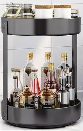 12" Double Layer Stainless Steel Lazy Susan - 2-Tier Turntable Organizer - 15" Höhe mit Gläsern und Flaschen organisiert innerhalb.