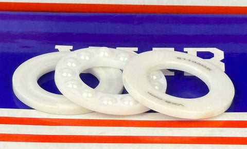 Full Ceramic 51103 ZrO2/ZrO2 Thrust Ball Bearing 17x30x9mm componentes cerámicos sobre un fondo de la marca VXB Bearing.