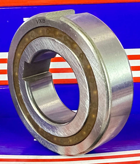 Close-up of CSK40PP One-Way Bearing - Keyway Sprag Freewheel Backstop Clutch in metal with visible keyway and internal mechanics.