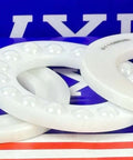 完全な陶磁器 51105ZrO2/ZrO2 Thrust ボール ベアリング25x42x11mm はさまざまな陶磁器のリングと展示しました。