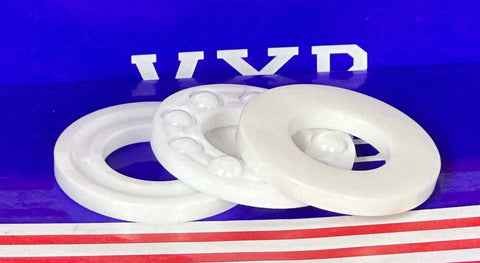 Rolamento Thrust Full Ceramic 51204 ZrO2 Anéis de cerâmica 20x40x14mm em um fundo colorido.